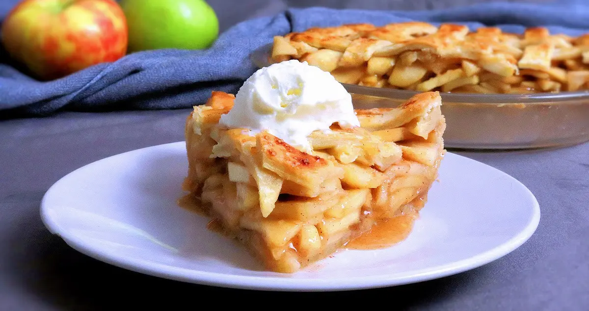 Apple Pie slice with vanilla ice cream