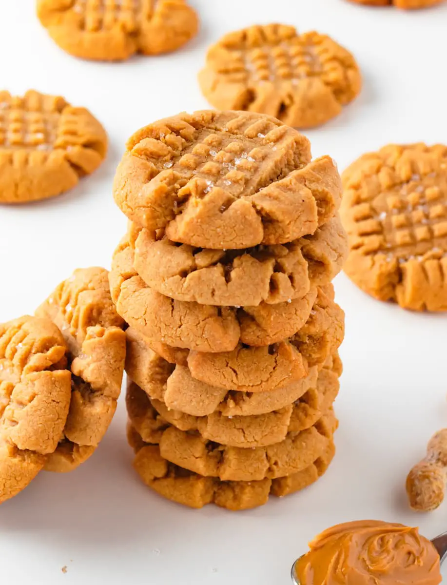 Almond Flour Peanut Butter Cookies