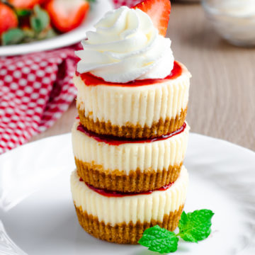 Mini Strawberry Cheesecake with Whipped Cream