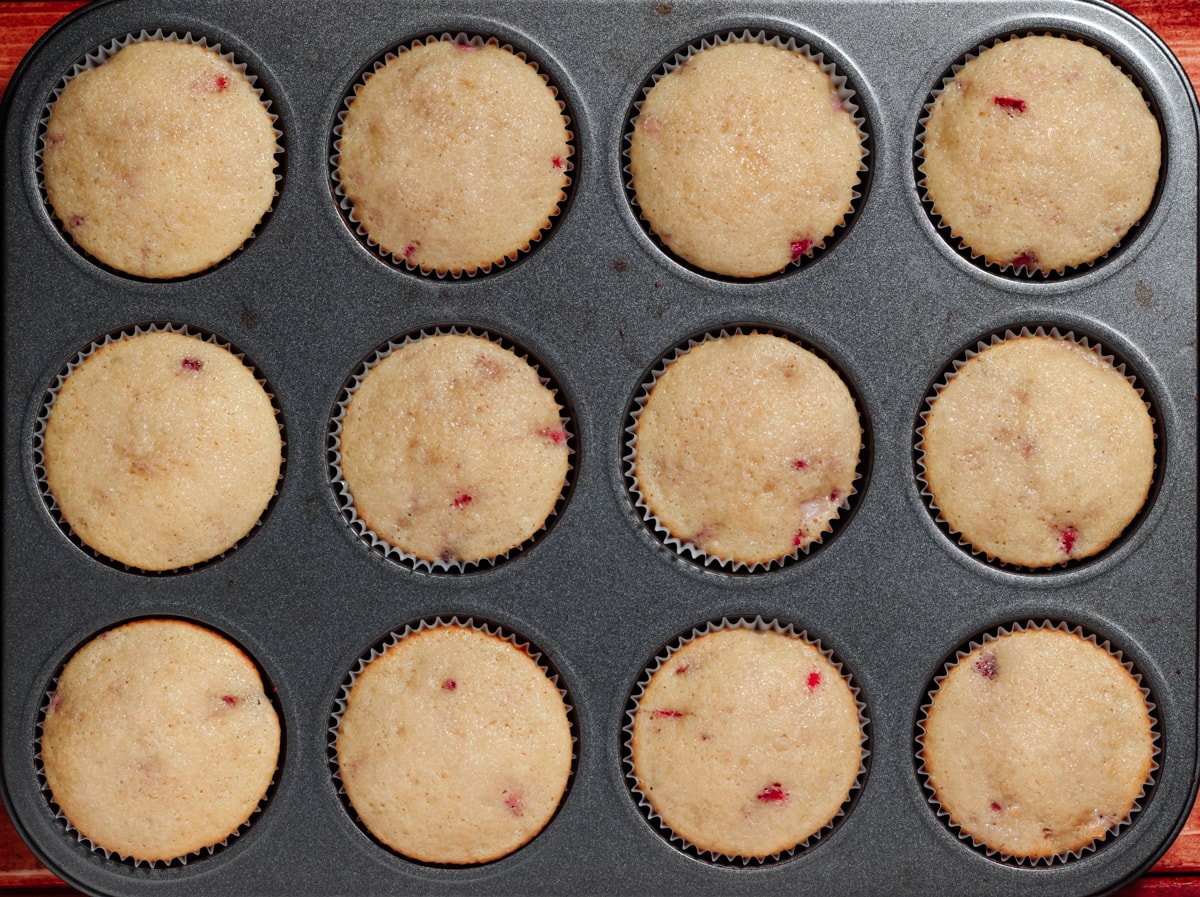 baked cupcakes in pan